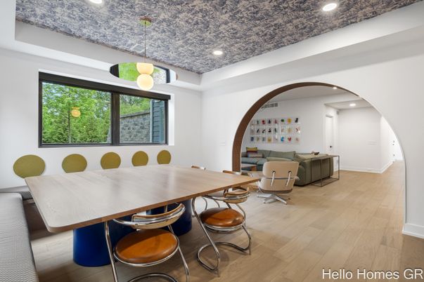 Dining room, Interior, Living room, Pendant Lights, Recessed Lighting, Wood Texture Flooring