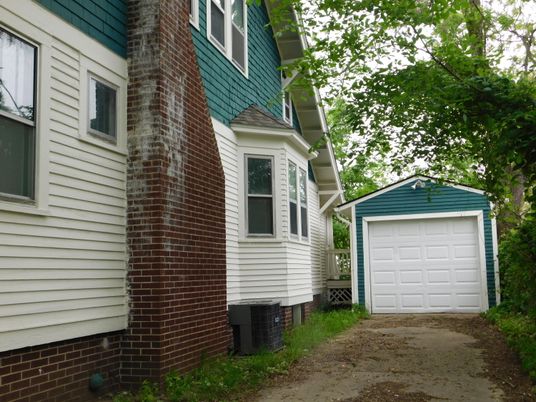Detached Garage, Exterior