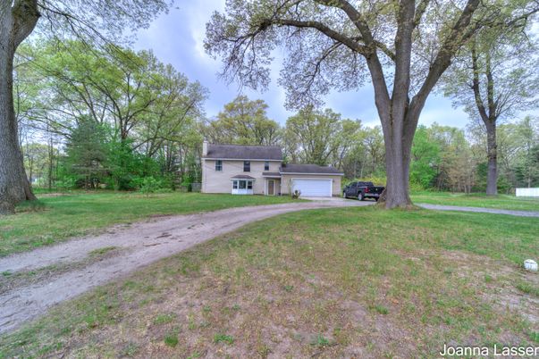 Backyard, Detached Garage, Exterior