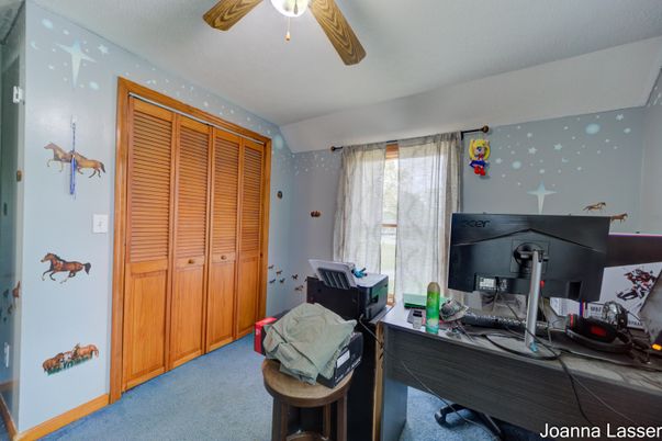 Home Office, Interior