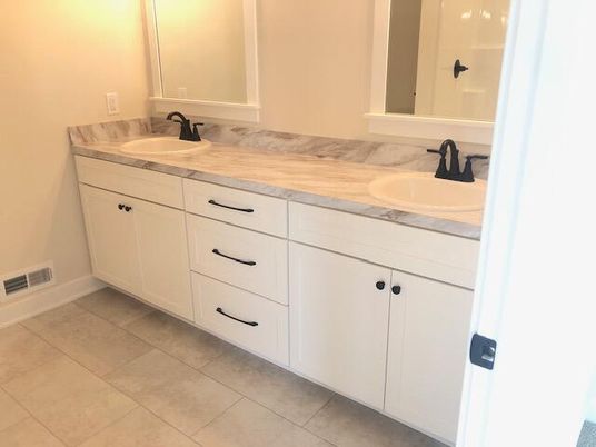 Bathroom, Dual Sink Vanities, Interior