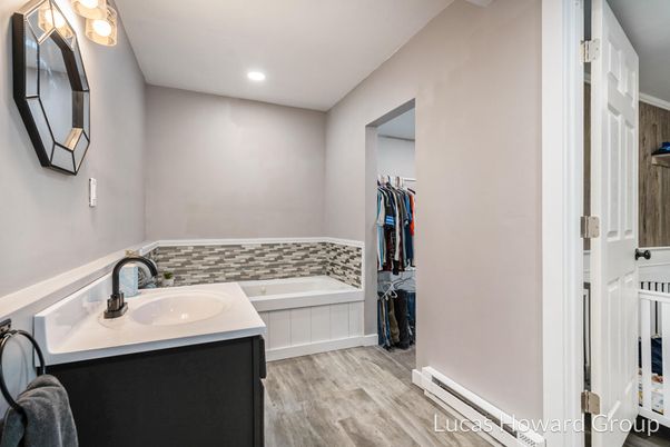 Bathroom, Interior, Recessed Lighting, Wood Texture Flooring