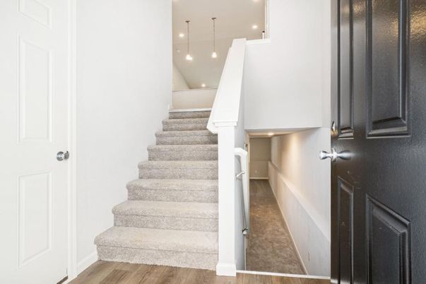 Interior, Pendant Lights, Recessed Lighting, Wood Texture Flooring