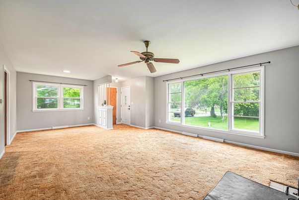 Empty room, Interior, Recessed Lighting