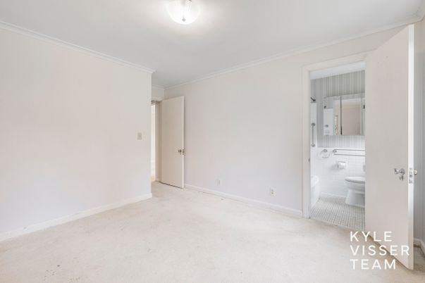 Bathroom, Empty room, Interior