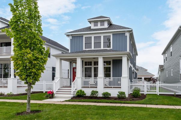 Exterior, Facade, American Foursquare
