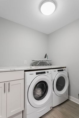 Interior, Washer, Wood Texture Flooring