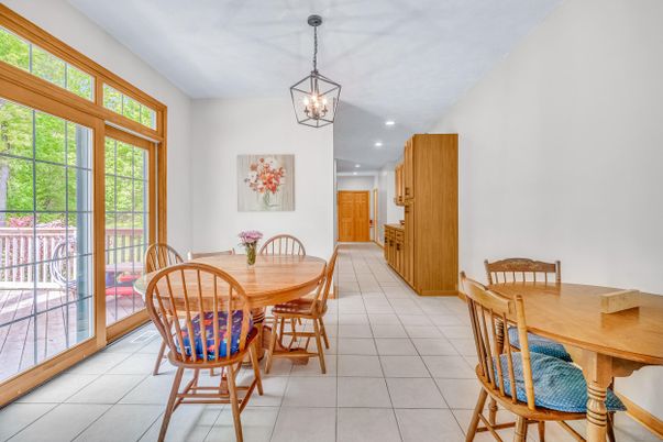 Dining room, Interior, Pendant Lights, Recessed Lighting