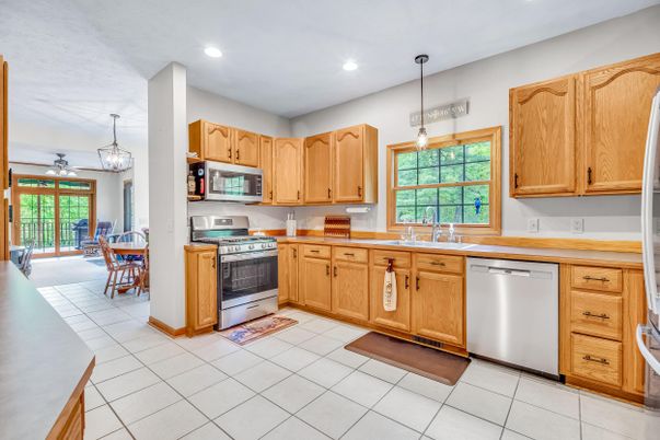 Dining room, Interior, Kitchen, Pendant Lights, Recessed Lighting