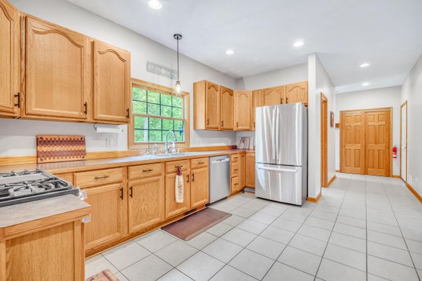 Interior, Kitchen, Pendant Lights, Recessed Lighting