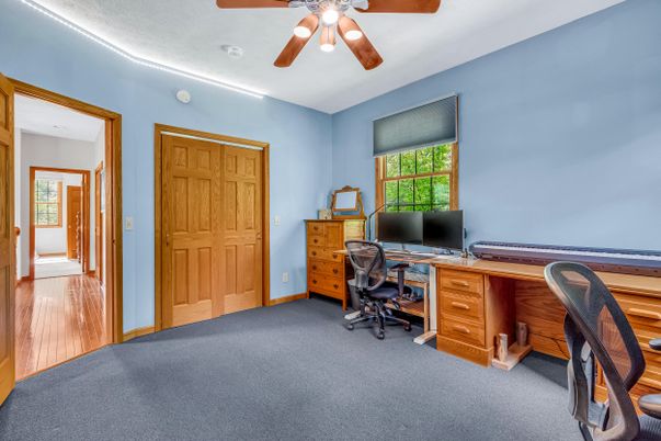 Home Office, Interior