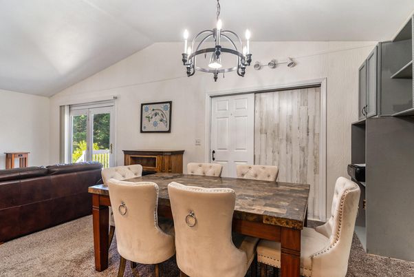 Chandelier, Dining room, Interior