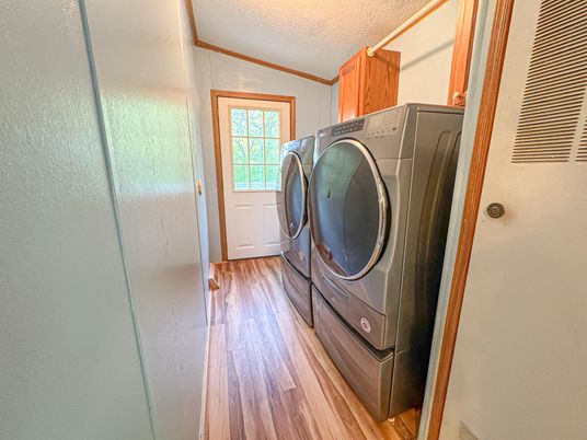 Interior, Utility Closets, Washer, Wood Texture Flooring