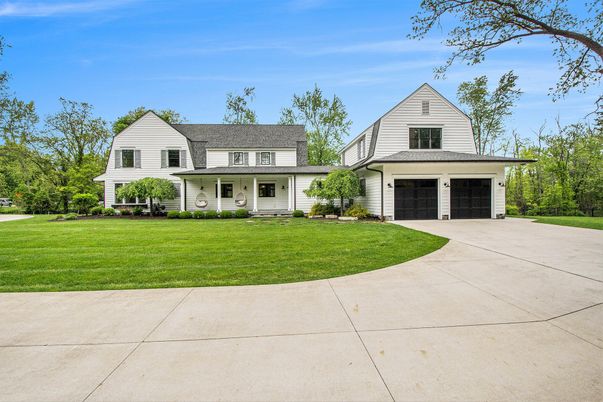 Attached, Exterior, Facade, Farmhouse