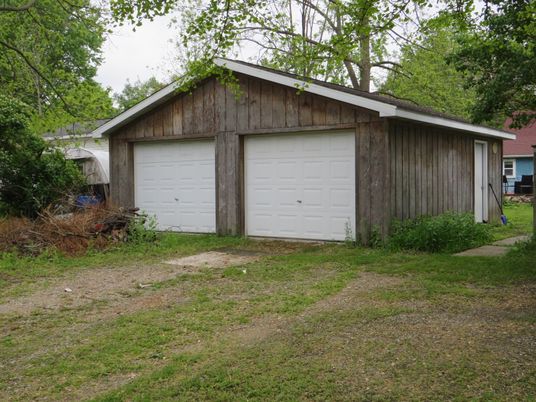 Detached Garage, Exterior