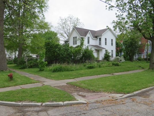 Exterior, Facade, Farmhouse