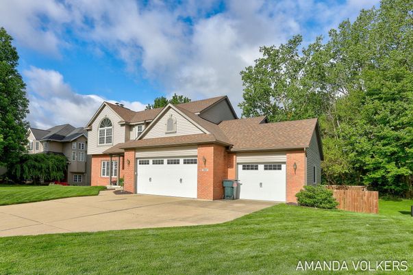 Attached, Exterior, Facade, Brick Facade, Cape Cod