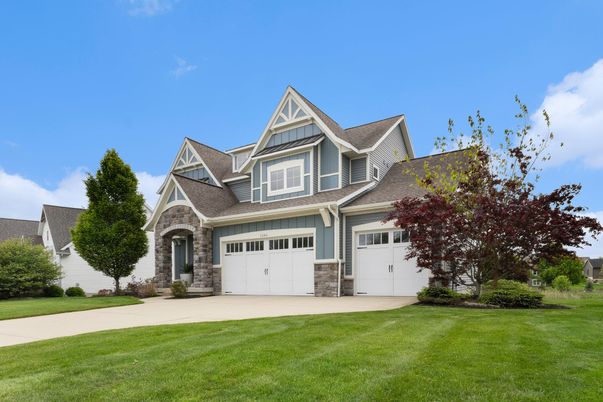 Attached, Exterior, Facade, Farmhouse