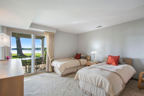 Bedroom, Interior, Water