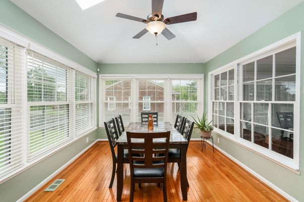 Dining room, Interior, Wood Texture Flooring