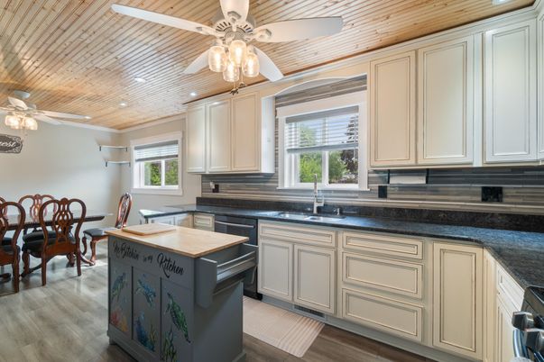 Dining room, Interior, Kitchen, Recessed Lighting, Wooden Ceilings, Wood Texture Flooring