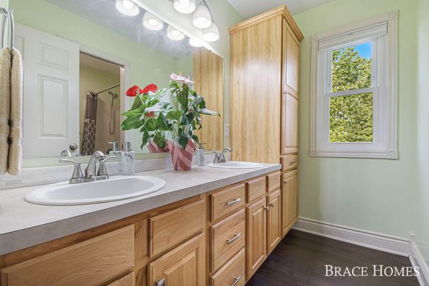 Bathroom, Dual Sink Vanities, Interior, Wood Texture Flooring