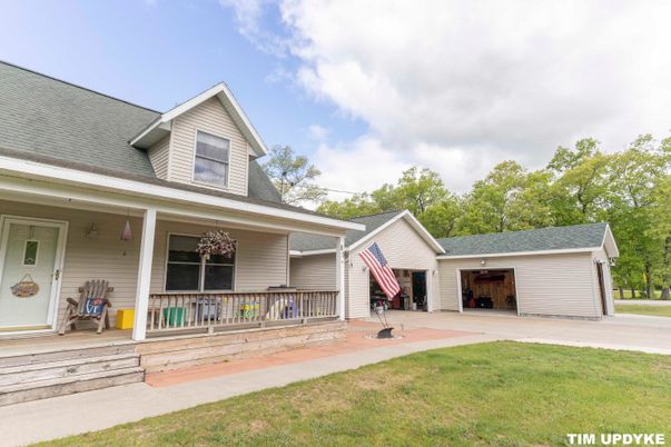 Attached, Backyard, Exterior, Facade, Cape Cod