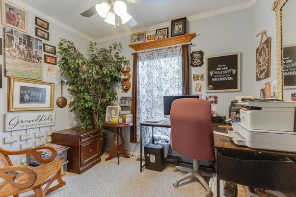 Home Office, Interior