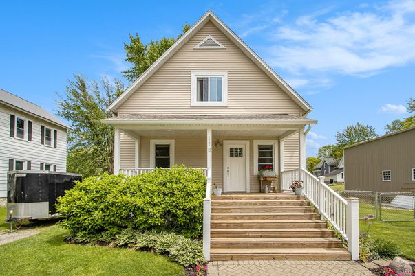 Exterior, Facade, Queen Anne Victorian