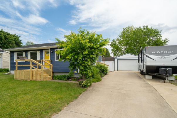 Backyard, Detached Garage, Exterior