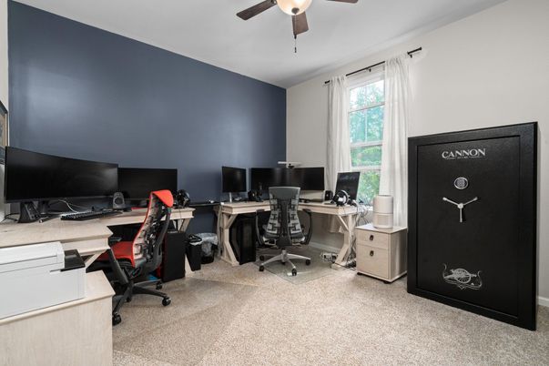 Home Office, Interior