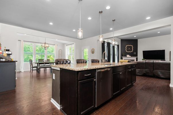 Dining room, Interior, Kitchen, Pendant Lights, Recessed Lighting, Wood Texture Flooring