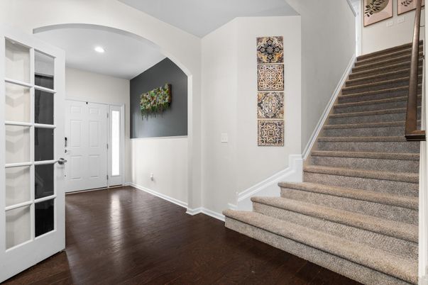 Interior, Recessed Lighting, Wood Texture Flooring