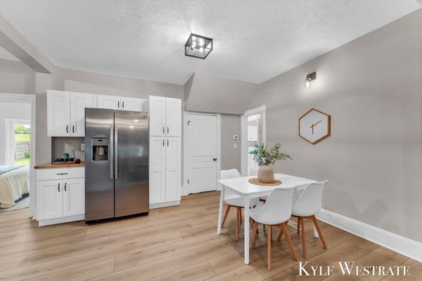 Dining room, Interior, Kitchen, Stainless Steel Appliances, Wood Texture Flooring