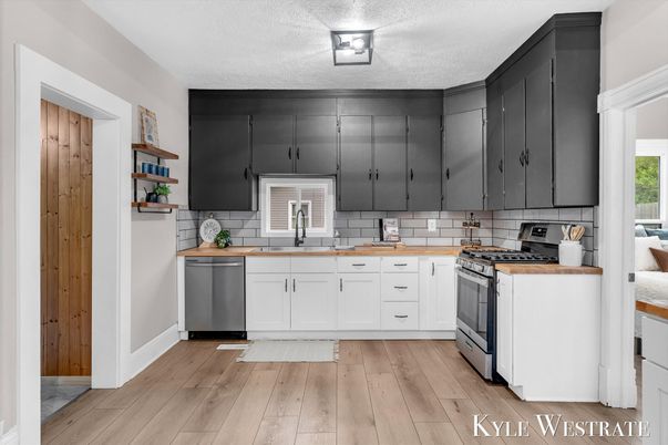Interior, Kitchen, Wood Texture Flooring