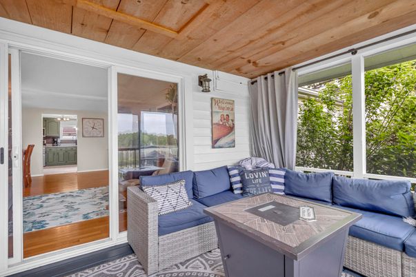 Interior, Living room, Sun Room, Wooden Ceilings, Wood Texture Flooring