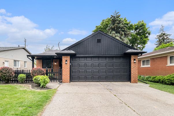 Attached, Exterior, Facade, Brick Facade, Brick Traditional