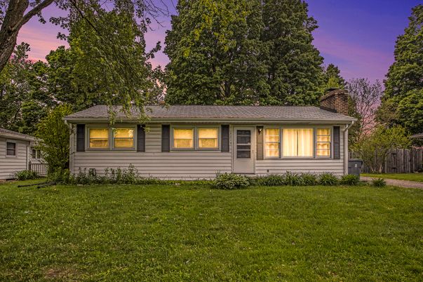 Backyard, Exterior, Facade, Ranch