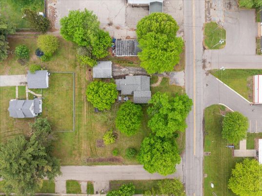 Exterior, Drone