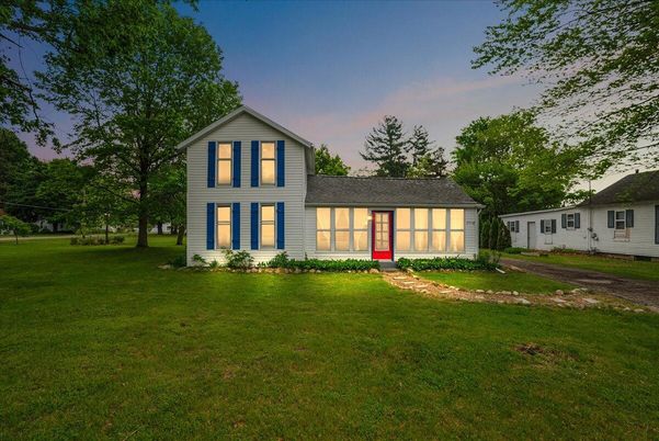 Backyard, Exterior, Facade, Farmhouse