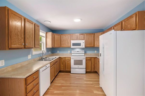 Interior, Kitchen, Recessed Lighting, Wood Texture Flooring