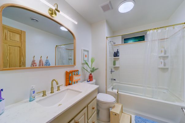 Bathroom, Interior, Recessed Lighting