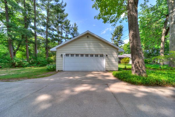 Detached Garage, Exterior