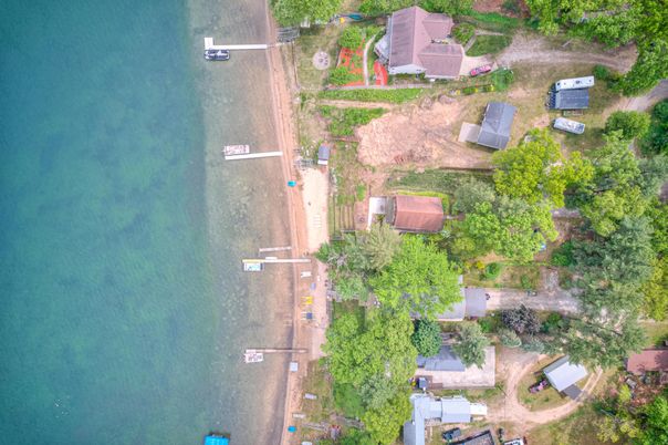 Exterior, Drone