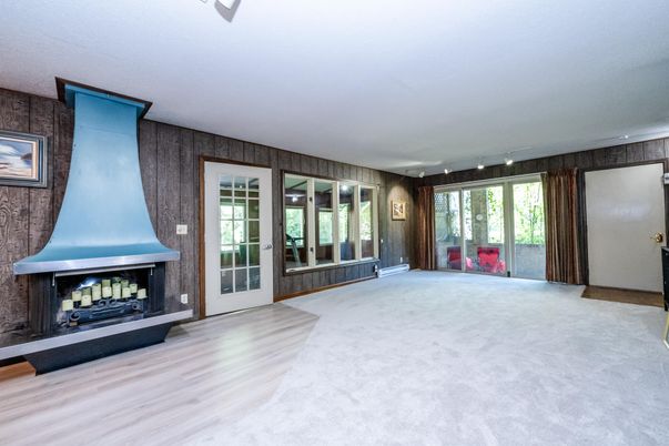 Empty room, Fireplace, Interior