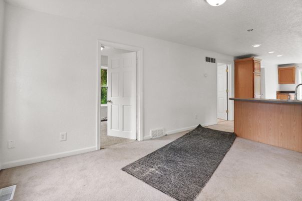Empty room, Interior, Kitchen, Recessed Lighting