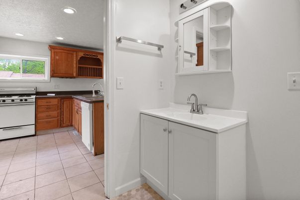 Interior, Kitchen, Recessed Lighting
