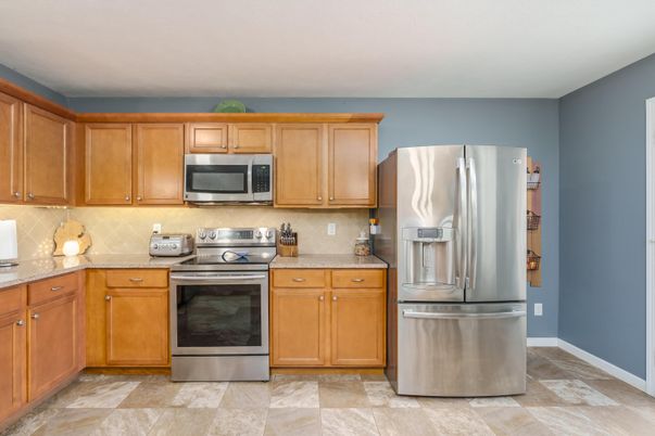 Interior, Kitchen, Stainless Steel Appliances