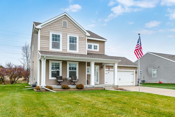 Attached, Exterior, Facade, Farmhouse