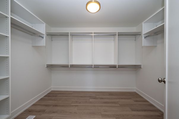 Interior, Walk-in Closets, Wood Texture Flooring